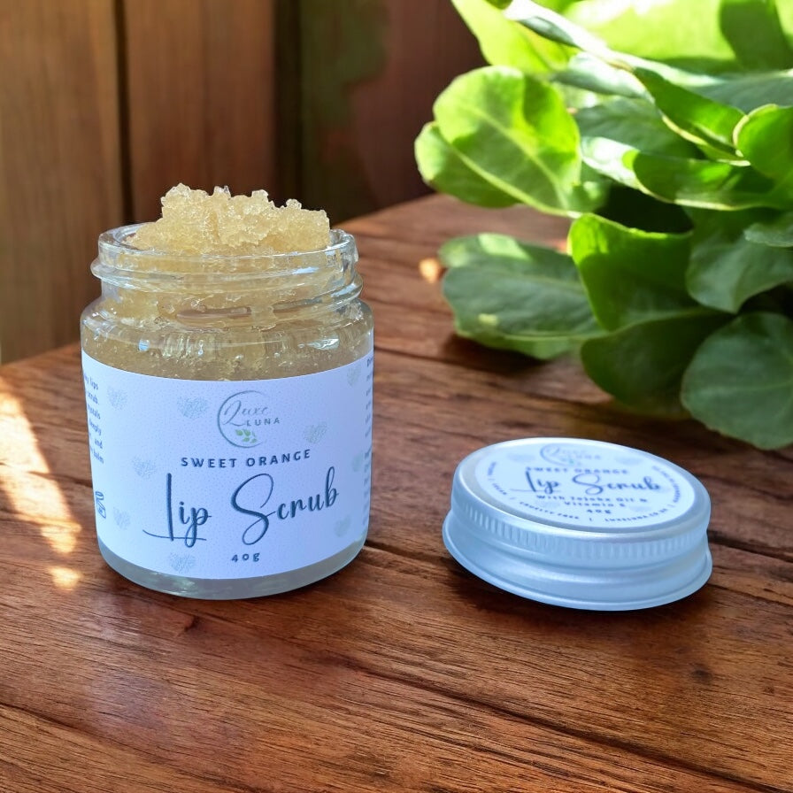 Exfoliating Lip Scrubs